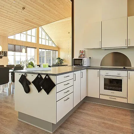 Luxury House With Pool Semesterbostad *