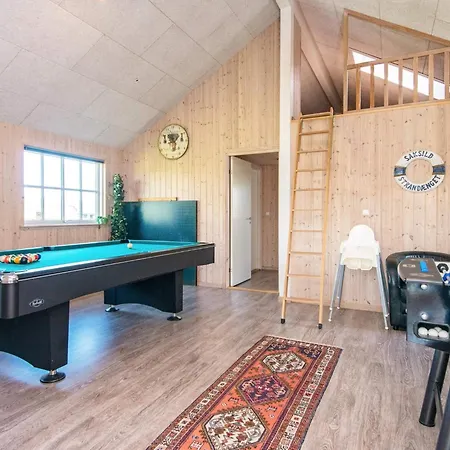 Luxury House With Pool *