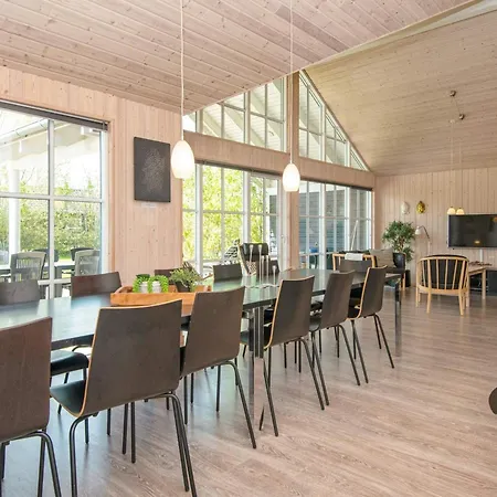 Luxury House With Pool Semesterbostad