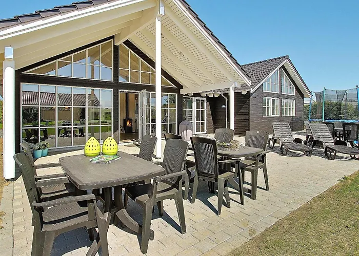 Luxury House With Pool Odder