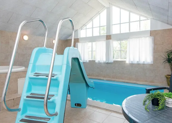 Luxury House With Pool Dom wakacyjny Odder