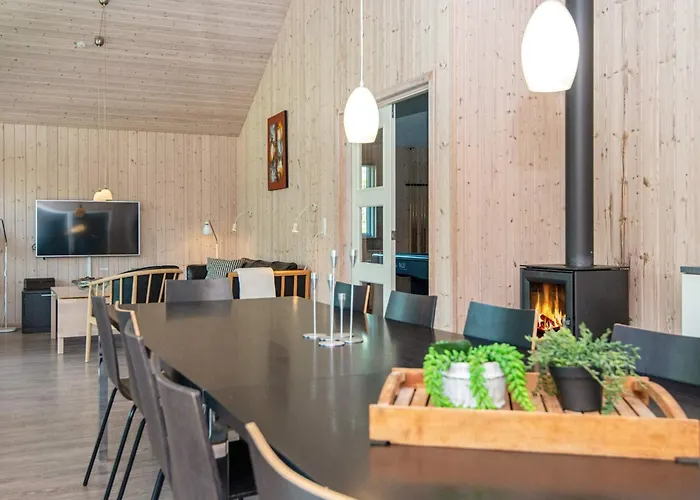 בית נופש Luxury House With Pool